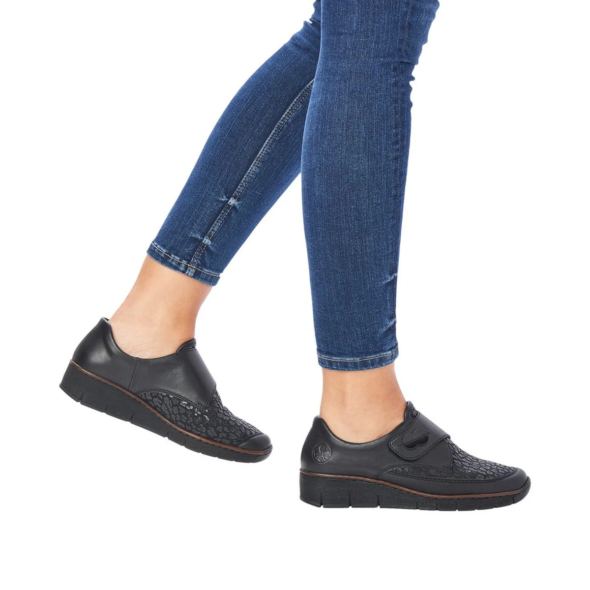 537C0 Velcro Shoe - Image 9