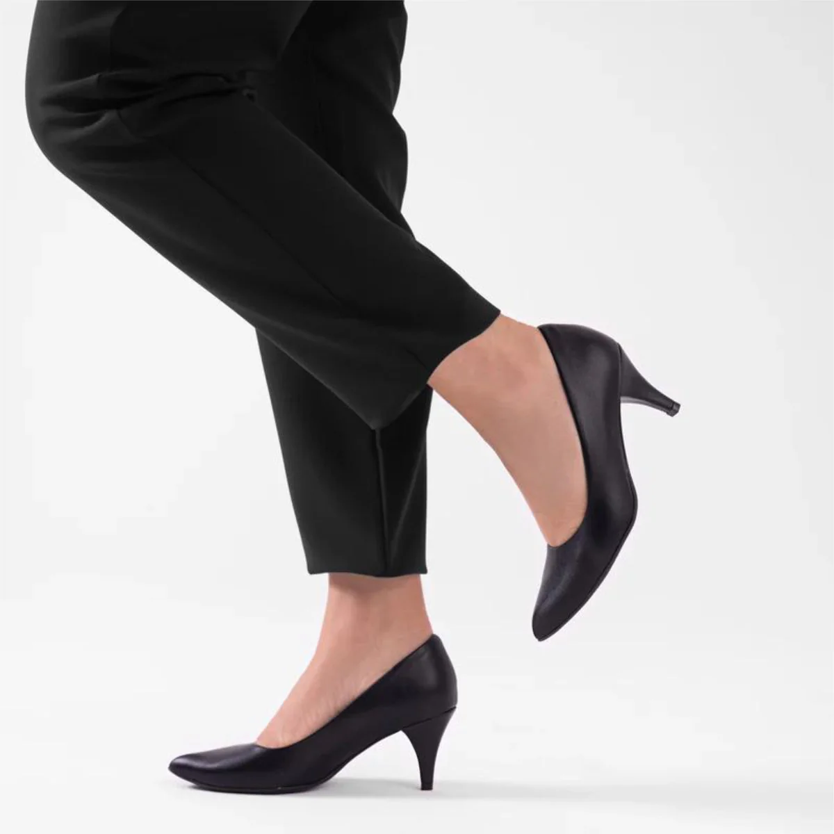 745035 Dress Scarpine Heel in Black - Image 2