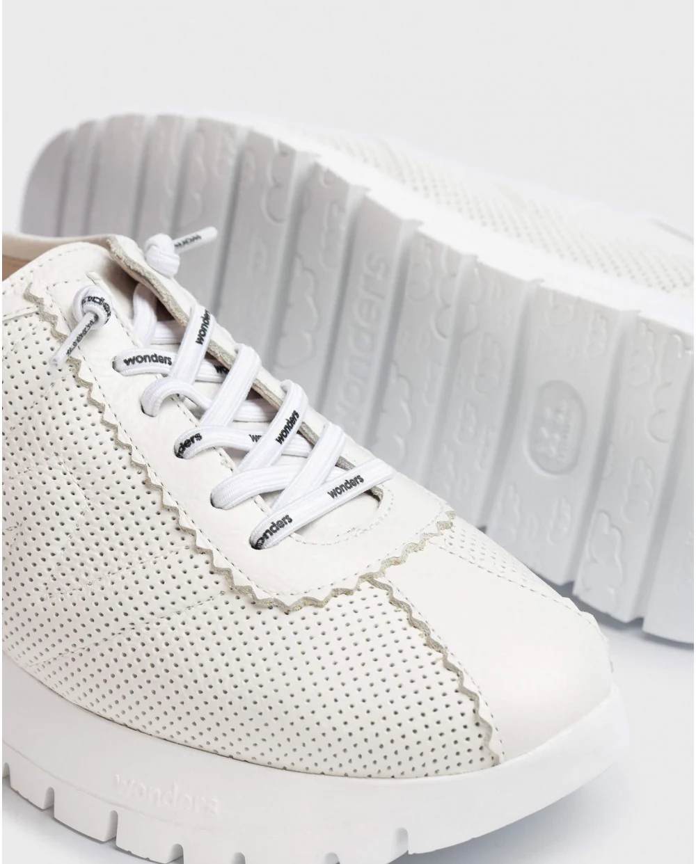 Wonders A-2424 Women's Dress Sneaker - Image 9