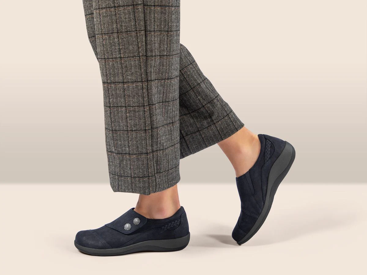 Aetrex Karina Women's Monk Strap Velcro Navy - Image 8