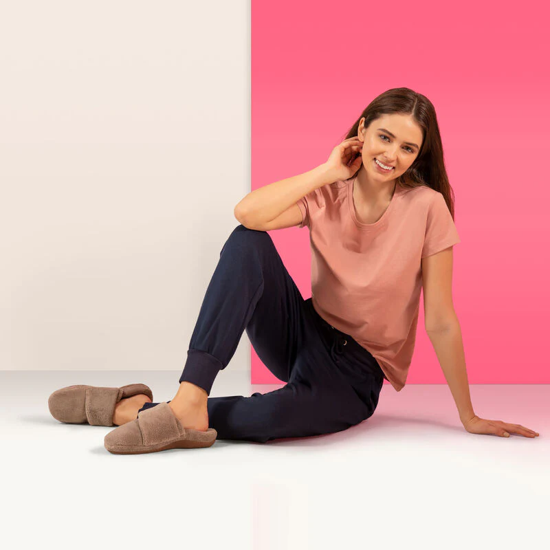 Aetrex Mandy Women's Closed Toe Slipper in Coffee - Image 6