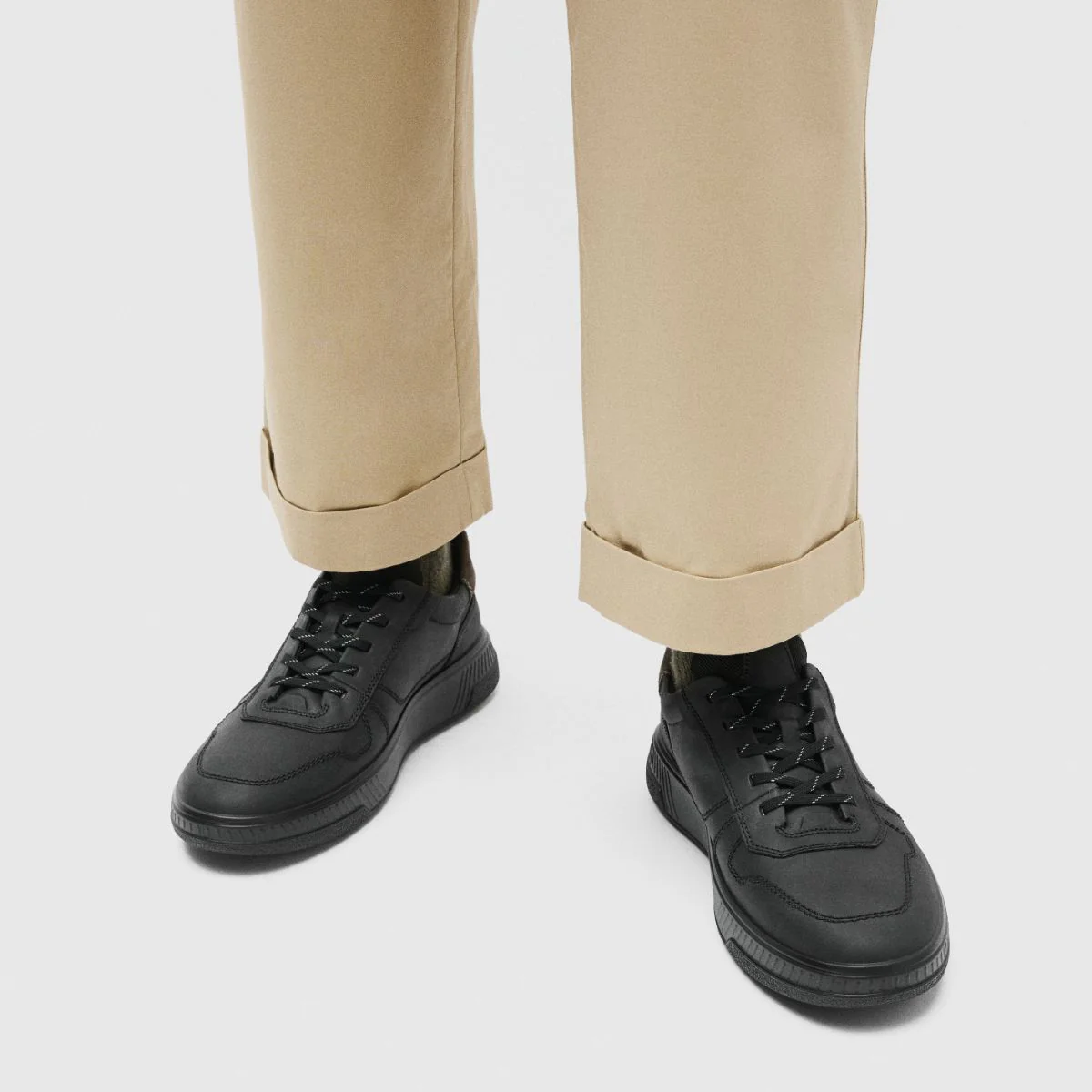 Ecco Move M Men's Sneaker in Black - Image 10