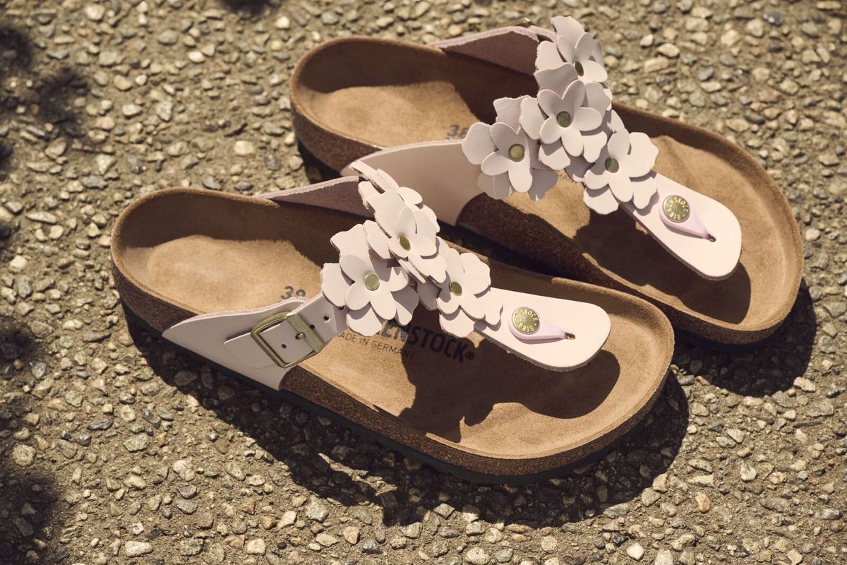Birkenstock Gizeh Flower Leather – Light Rose - Image 6