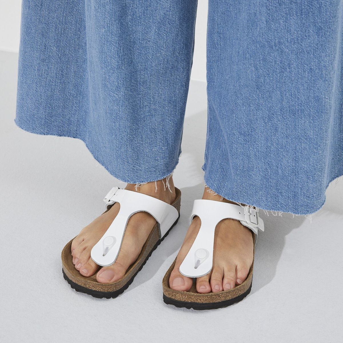 Birkenstock Gizeh Leather – White Patent - Image 7