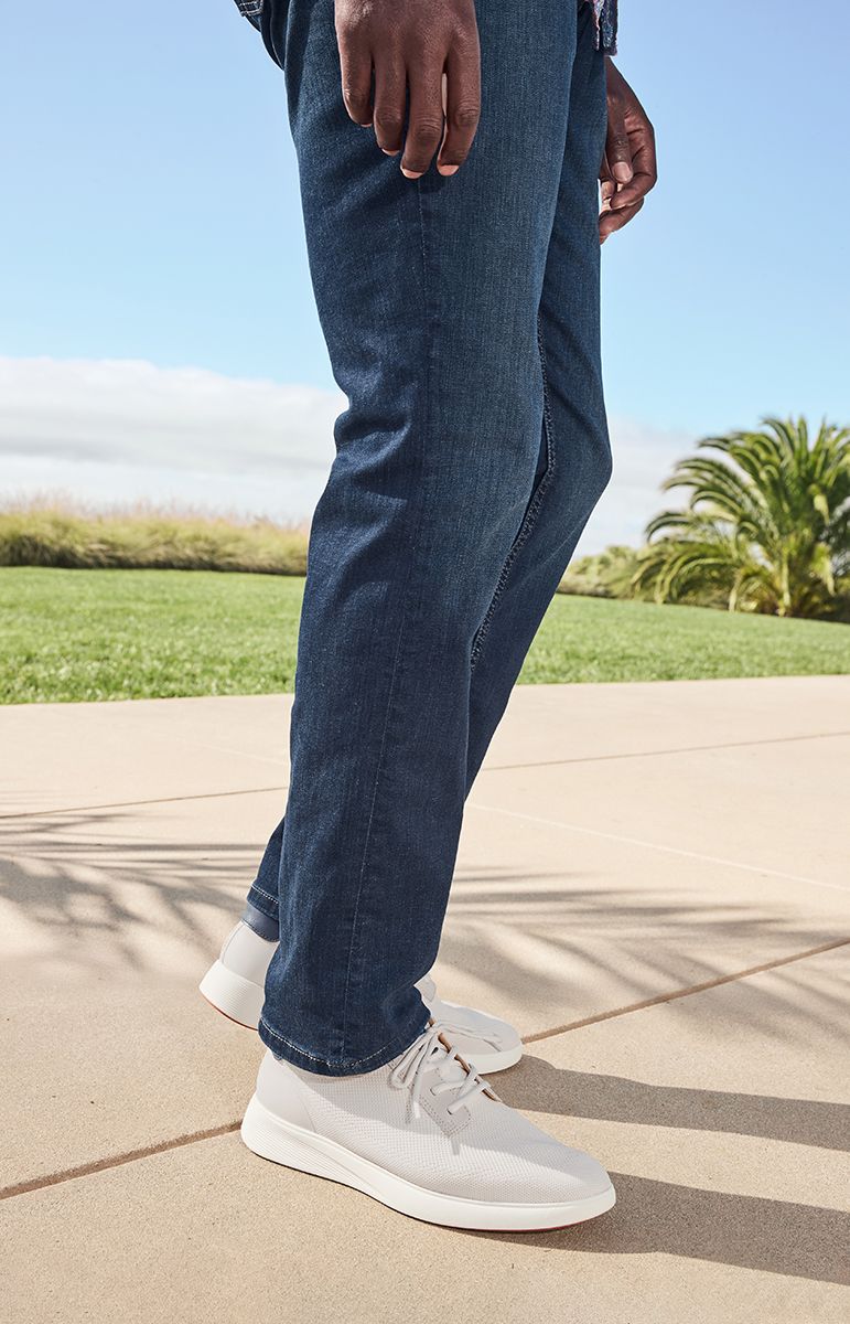 Johnston & Murphy Men's Ackerson Knit Plain Toe Lace-Up Sneaker in White - Image 9
