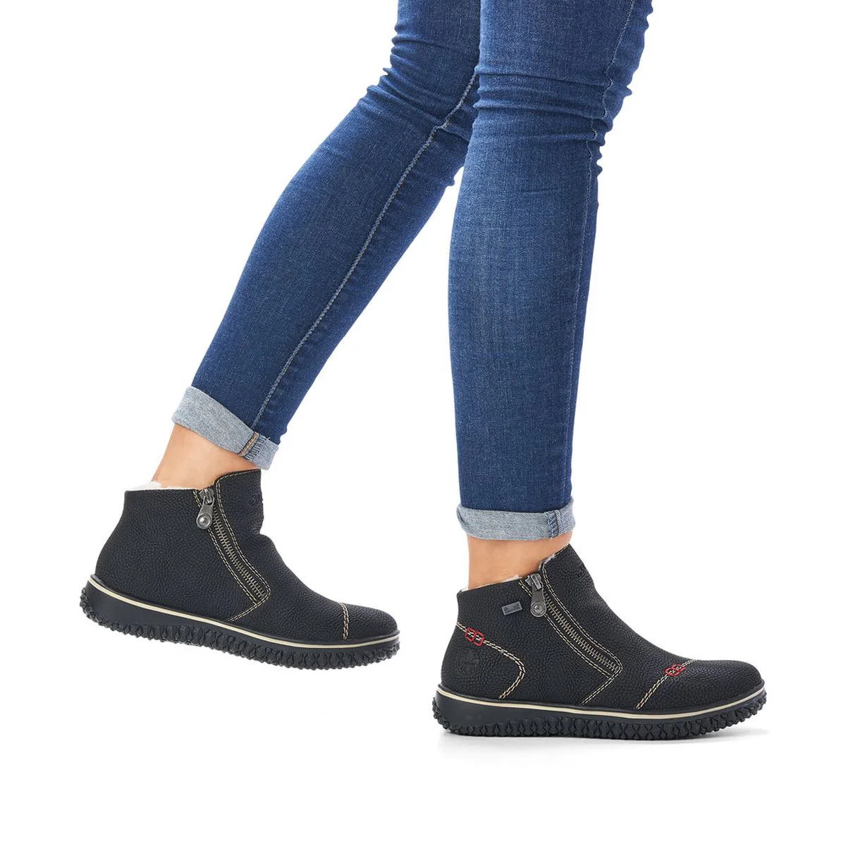 L4270 Urban Black Ankle Boots - Image 8