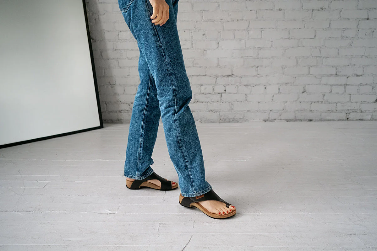 Loop Toe Post Sandal - Image 10