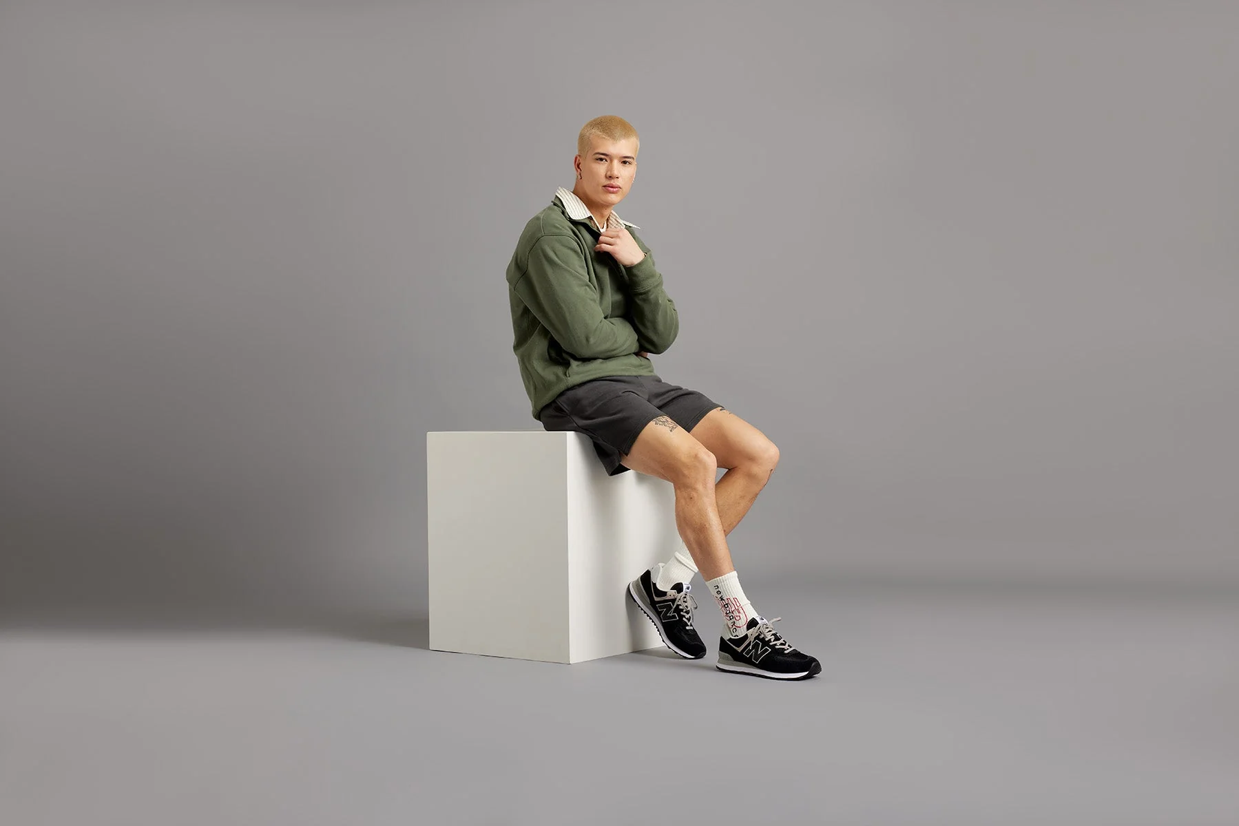 New Balance Men's 574 Casual Shoe in Black - Image 6