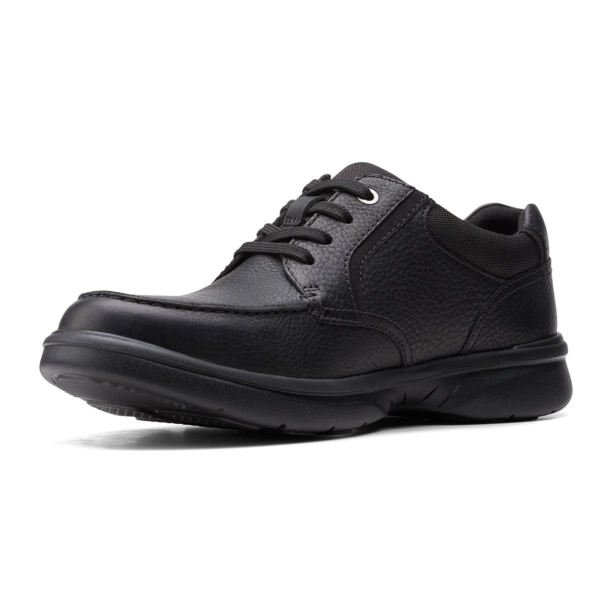 Clarks Men's Bradley Vibe Lace Up in Black - Image 3
