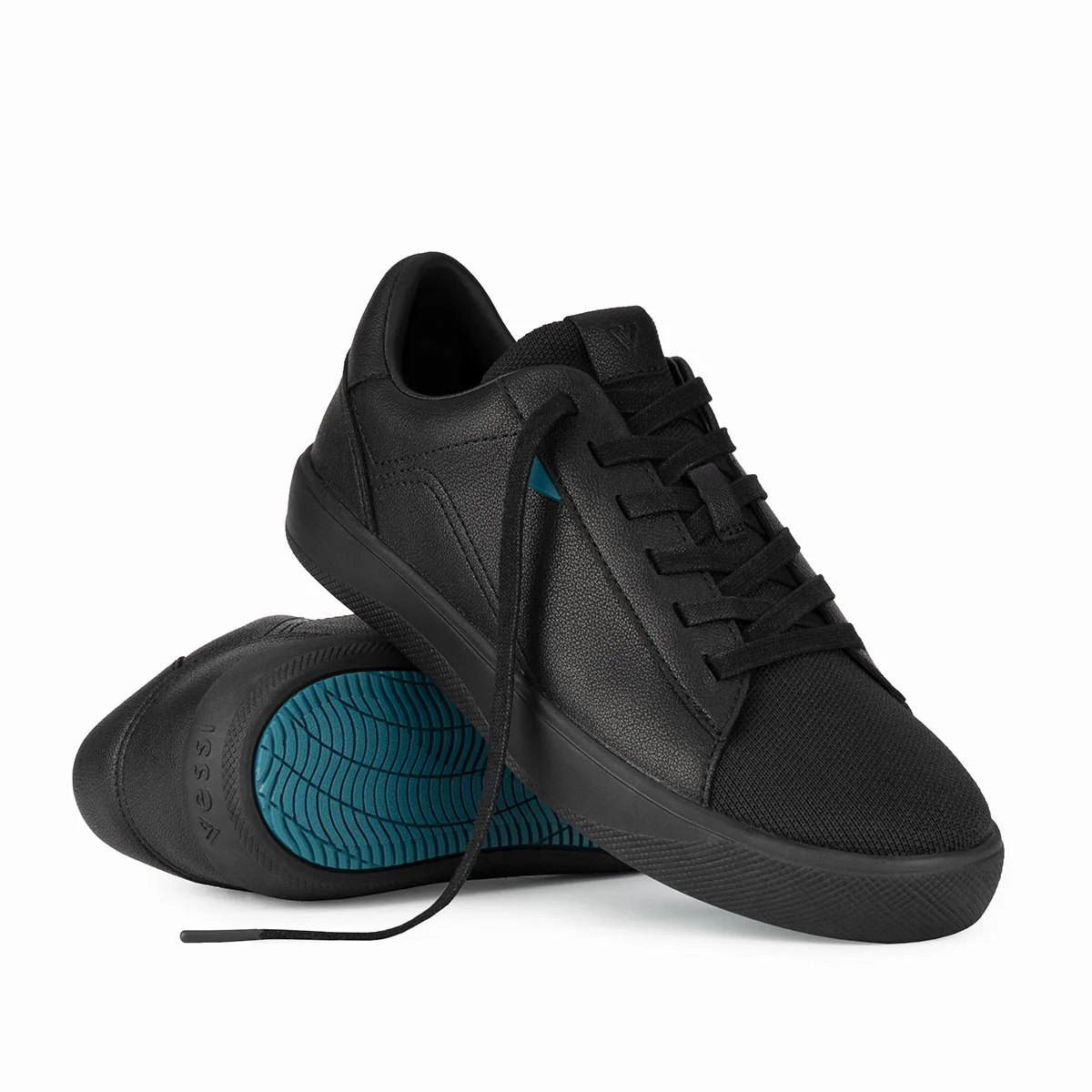 Men's Soho Waterproof Sneaker - Image 4