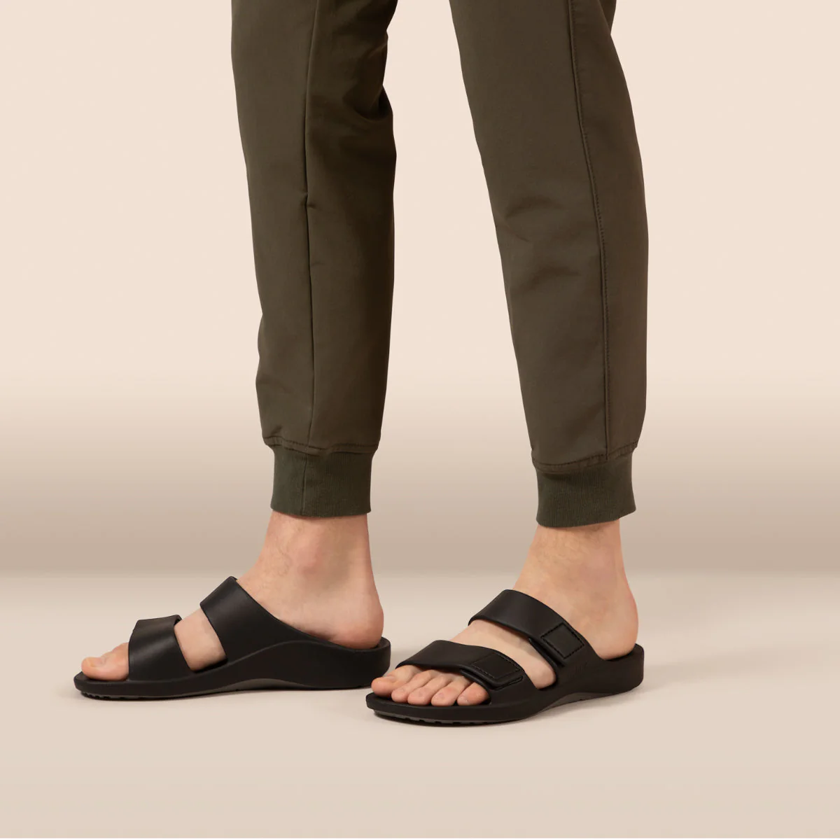 Aetrex Milos Men's Orthotic Slides - Image 7