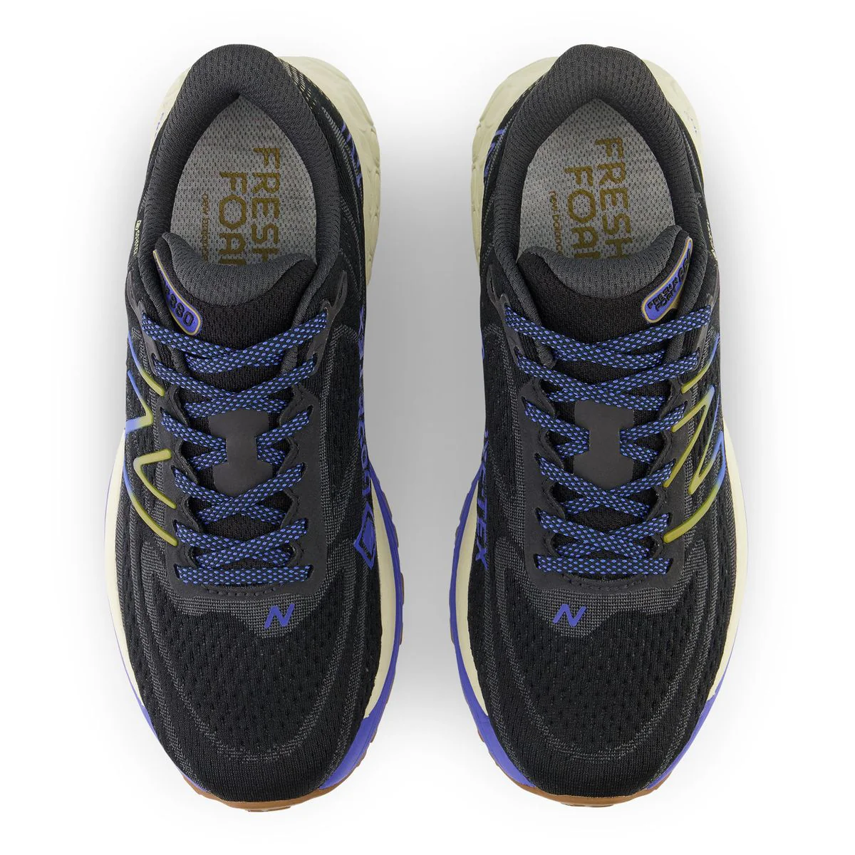 New Balance Women's Fresh Foam X 880v13 in Black/Purple - Image 4