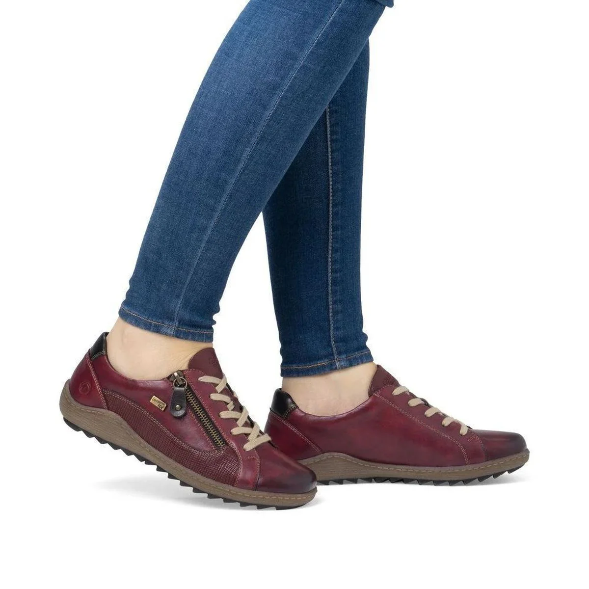 Remonte R1440 Women's Lace Up Shoe in Vino - Image 5