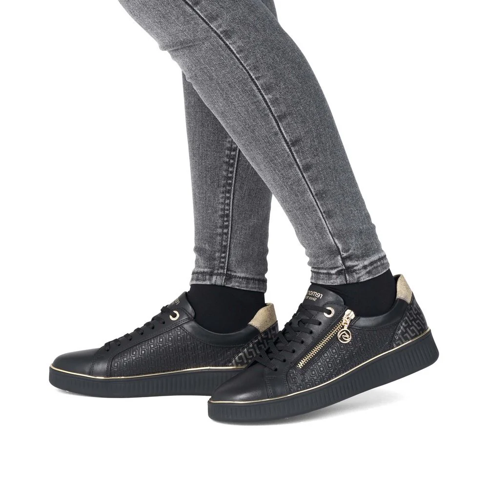 Remonte D2E00 Women's Side Zip Sneakers in Black - Image 8