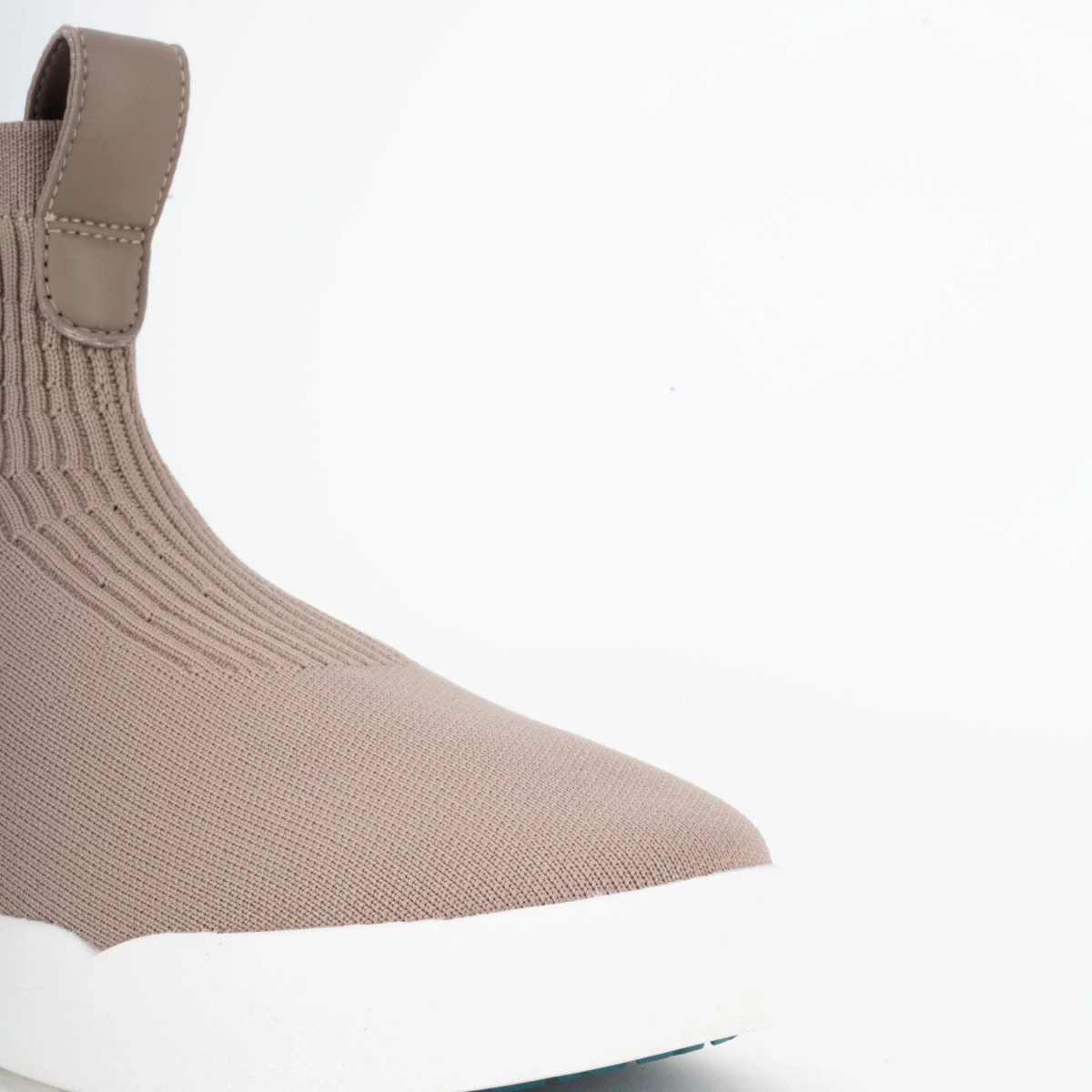 Women's Weekend Chelsea Boot - Image 7