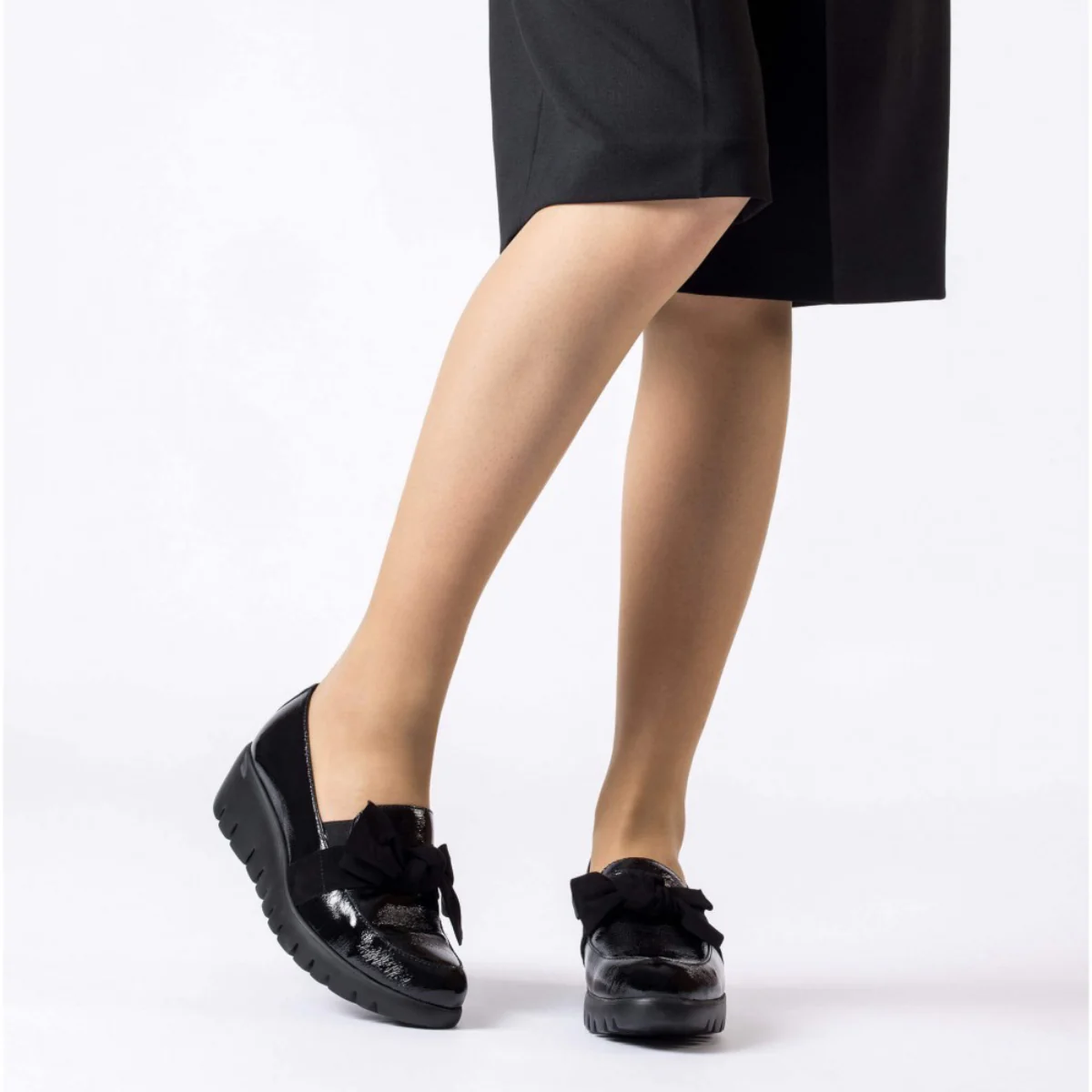 Wonders C-33323 Women's Loafer in Black Patent - Image 5